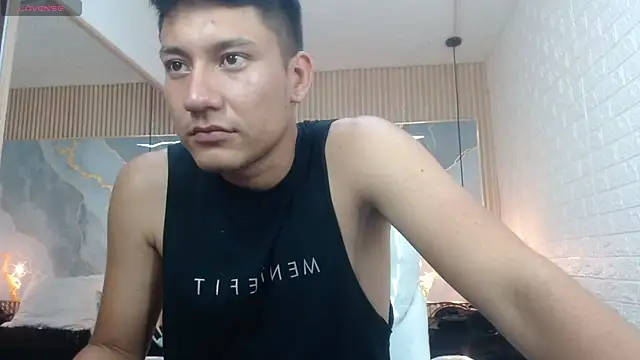 DominantBoy4 online show from 05/07/26, 07:41