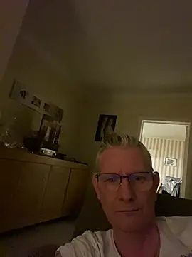 Snapshot of kurtyhotty chatting on 03/22/26, 09:29 kurtyhotty online show from 03/22/26, 09:29