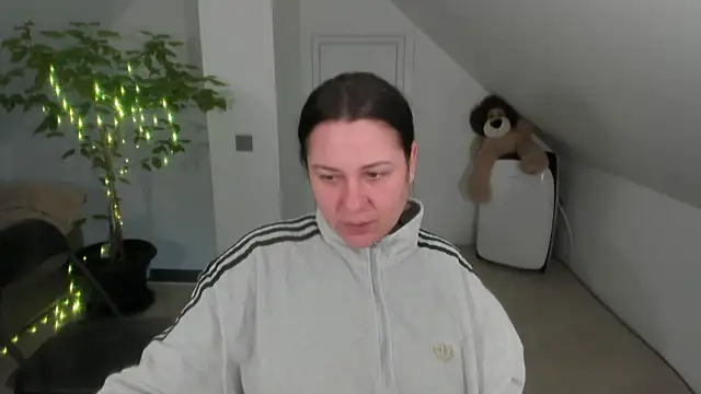 Snapshot of miss_ally chatting on 03/25/26, 06:25 miss ally online show from 03/25/26, 06:25