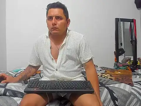 Snapshot of danisttar chatting on 03/22/26, 12:47 danisttar online show from 03/22/26, 12:47