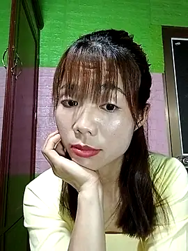 Snapshot of AmyLinee01 chatting on 04/02/26, 02:26 AmyLinee01 online show from 04/02/26, 02:26