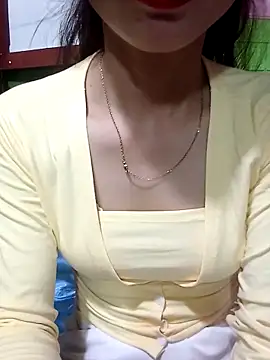 Snapshot of AmyLinee01 chatting on 04/06/26, 05:30 AmyLinee01 online show from 04/06/26, 05:30