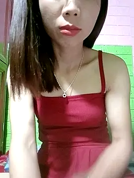 Snapshot of AmyLinee01 chatting on 04/18/26, 07:58 AmyLinee01 online show from 04/18/26, 07:58
