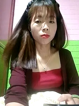 Snapshot of AmyLinee01 chatting on 05/03/26, 06:25 AmyLinee01 online show from 05/03/26, 06:25