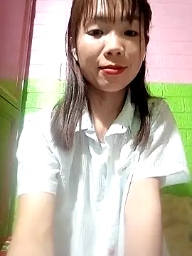 Snapshot of AmyLinee01 chatting on 05/09/26, 06:02 AmyLinee01 online show from 05/09/26, 06:02