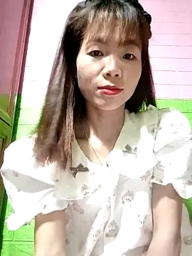 Snapshot of AmyLinee01 chatting on 05/11/26, 10:54 AmyLinee01 online show from 05/11/26, 10:54