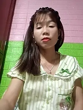 AmyLinee01 online show from 06/03/26, 03:39