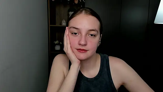 Snapshot of AmiBeguhl chatting on 03/23/26, 02:15 AmiBeguhl online show from 03/23/26, 02:15