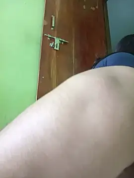 Snapshot of Papte- chatting on 05/16/26, 07:38 Papte- online show from 05/16/26, 07:38