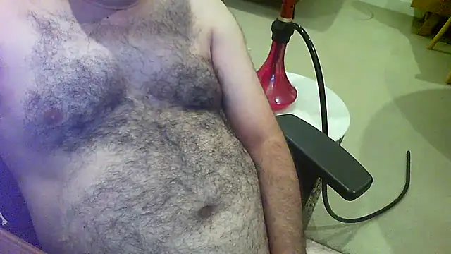 Snapshot of ziziaus chatting on 06/04/26, 11:49 ziziaus online show from 06/04/26, 11:49