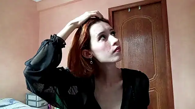 Snapshot of SirenFrost chatting on 06/14/26, 02:41 SirenFrost online show from 06/14/26, 02:41