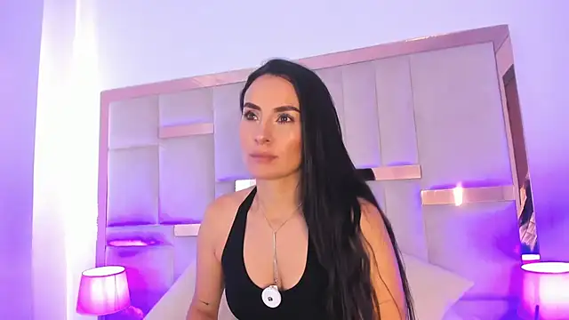velvetlunaa  online show from 05/26/26, 01:18