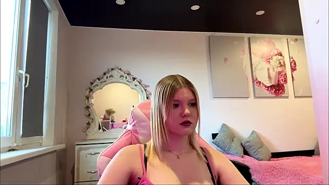 SweettAnny online show from 06/28/26, 05:30