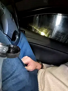 Notiesfuk online show from 04/18/26, 10:54