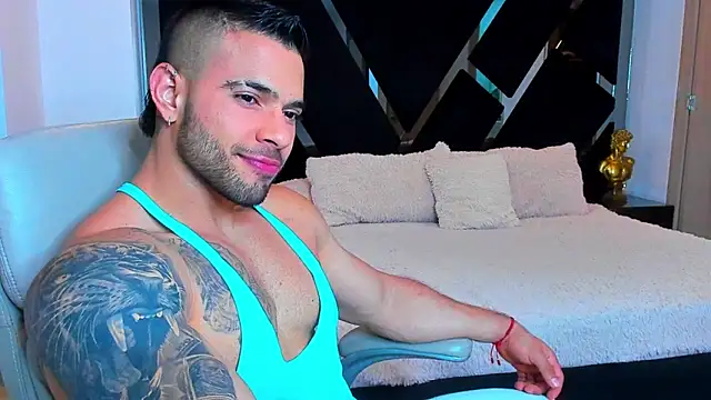 Snapshot of Raytorres chatting on 04/27/26, 11:36 Raytorres online show from 04/27/26, 11:36