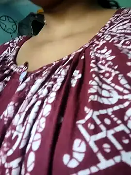 itz-priya online show from 04/02/26, 04:43