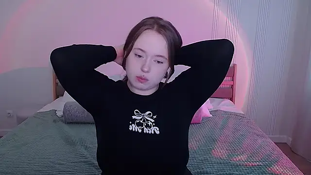 Snapshot of SelenaLily chatting on 03/26/26, 01:17 SelenaLily online show from 03/26/26, 01:17