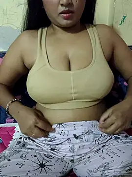 Tridha 2 online show from 04/18/26, 06:23