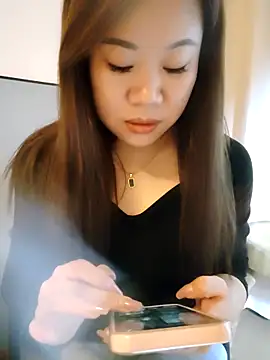 nina 520 online show from 03/22/26, 03:15