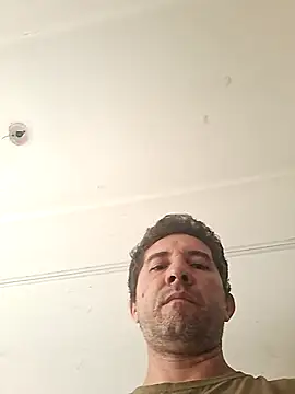 Sueliton2 online show from 03/25/26, 10:21