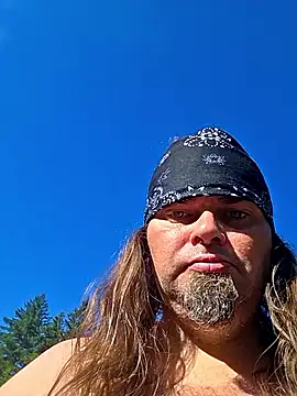 Snapshot of RickErtler chatting on 05/19/26, 12:38 RickErtler online show from 05/19/26, 12:38