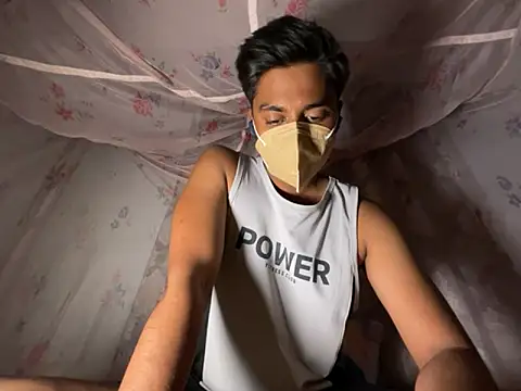 sinner2511 online show from 04/03/26, 03:54