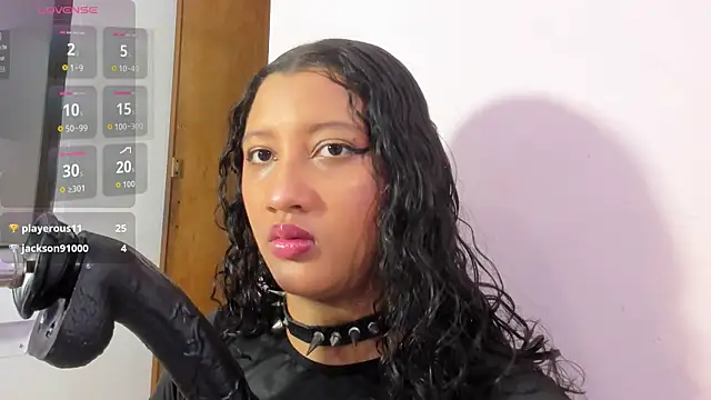 Snapshot of veronica_bigass chatting on 07/26/26, 07:43 veronica bigass online show from 07/26/26, 07:43