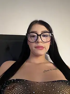 Hannaa blondee online show from 04/24/26, 10:45