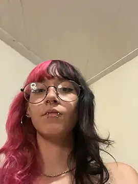 Moon  online show from 04/15/26, 09:26