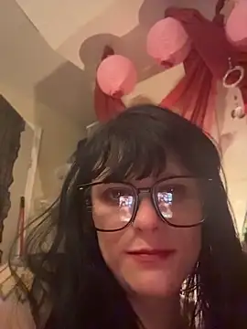 mango-kitty online show from 04/23/26, 12:29