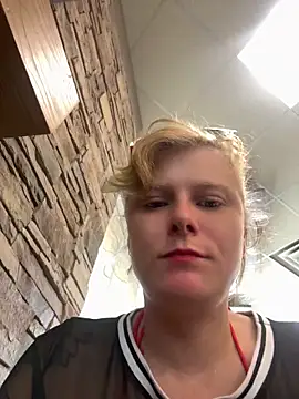 mango-kitty online show from 07/13/26, 05:16