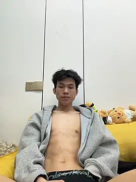 zzzzppp3 online show from 04/30/26, 02:07