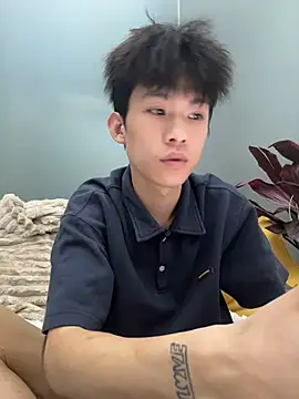 zzzzppp3 online show from 06/26/26, 02:49