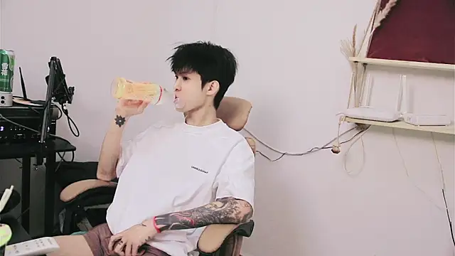 zzzzppp3 online show from 07/01/26, 03:19