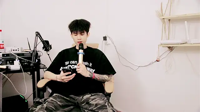zzzzppp3 online show from 07/04/26, 05:46