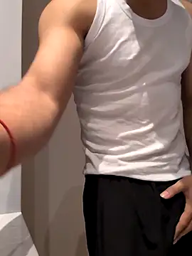 handsome-hunky online show from 04/08/26, 02:06