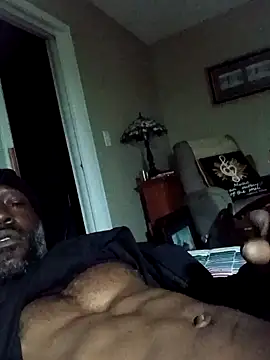 Snapshot of KingBlackStallion chatting on 04/04/26, 06:33 KingBlackStallion online show from 04/04/26, 06:33