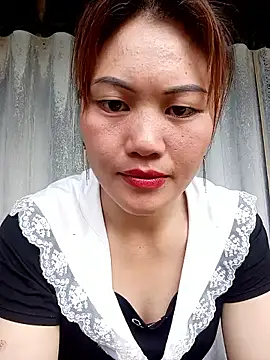 Snapshot of meg_06 chatting on 05/17/26, 06:33 meg 06 online show from 05/17/26, 06:33