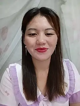 Snapshot of meg_06 chatting on 07/16/26, 09:32 meg 06 online show from 07/16/26, 09:32