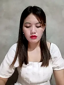Snapshot of meg_06 chatting on 07/26/26, 02:57 meg 06 online show from 07/26/26, 02:57