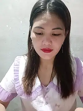 Snapshot of meg_06 chatting on 08/03/26, 12:09 meg 06 online show from 08/03/26, 12:09