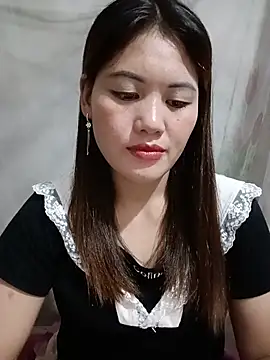 Snapshot of meg_06 chatting on 08/06/26, 02:19 meg 06 online show from 08/06/26, 02:19
