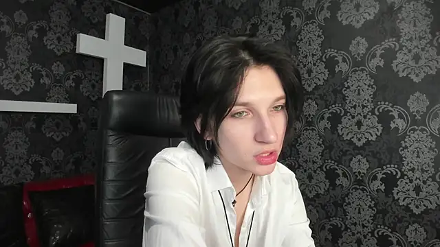 Snapshot of AdonBev chatting on 05/08/26, 05:13 AdonBev online show from 05/08/26, 05:13