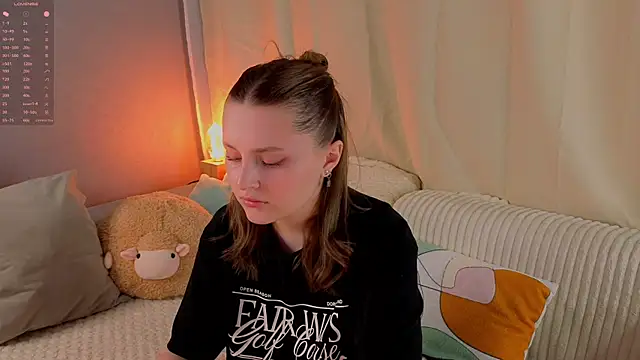 LorriMonz online show from 06/12/26, 01:48