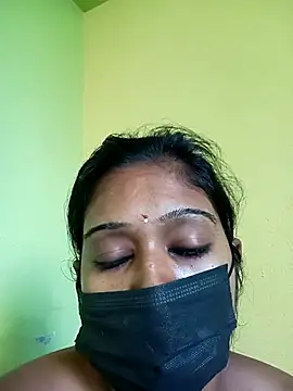 bannerjeesneha20 online show from 04/21/26, 03:13
