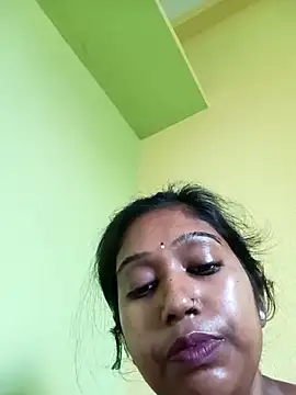 bannerjeesneha20 online show from 04/22/26, 02:03