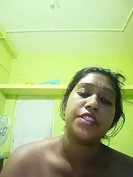bannerjeesneha20 online show from 05/17/26, 11:12