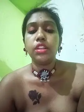 bannerjeesneha20 online show from 05/20/26, 10:05