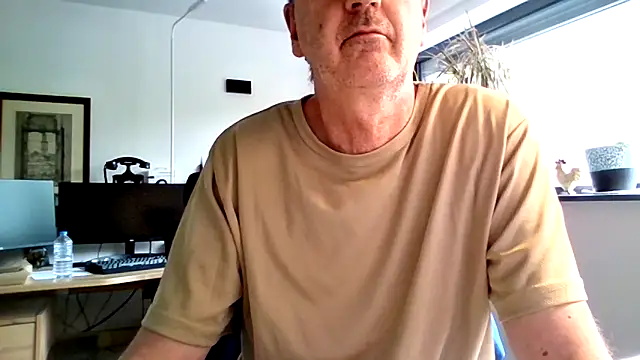HotLucas66 online show from 05/06/26, 12:43