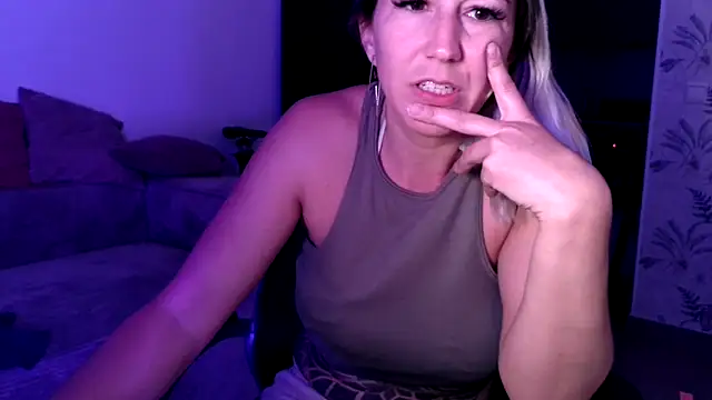 kendra peach online show from 03/25/26, 09:10